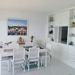 Apartamento Spacious Seafront