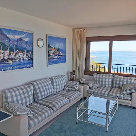 Spacious Seafront Appartement *